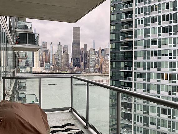 3rd image of 4610 Center Blvd APT 1720