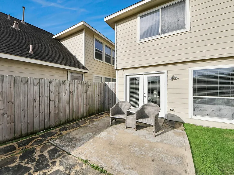10814 Tobar Falls Cir — Photo 34
