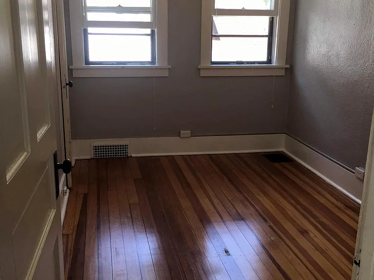 928 E Davenport St — Photo 12