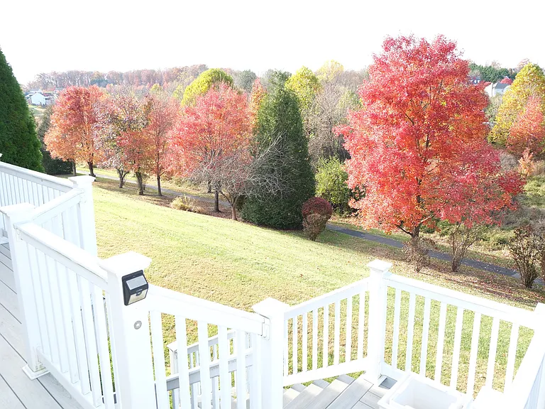 641 Spring Meadow Dr — Photo 25