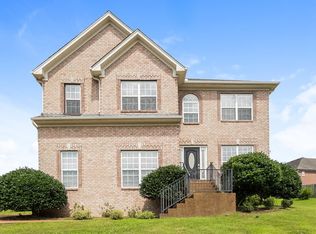 102 Polk Ct, Hendersonville, TN 37075