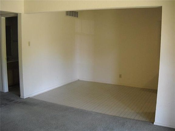 3rd image of 1063 Westcliff Ave