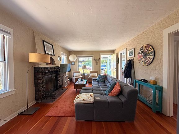 5th image of 212 Fanmar Way