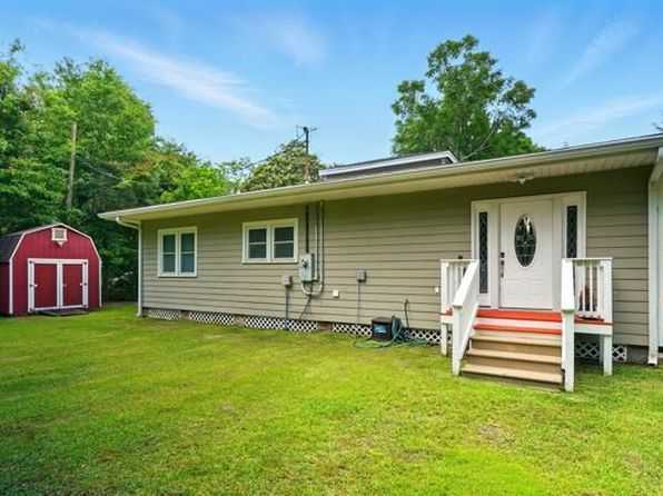 711 Neal Rd, Picayune, MS 39466