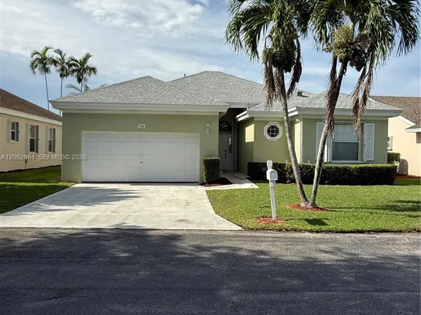 2435 SE 7th Pl, Homestead, FL 33033