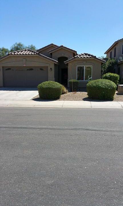 1st image of 44431 W McClelland Dr