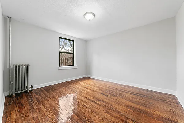 Rented by MNS | media 10