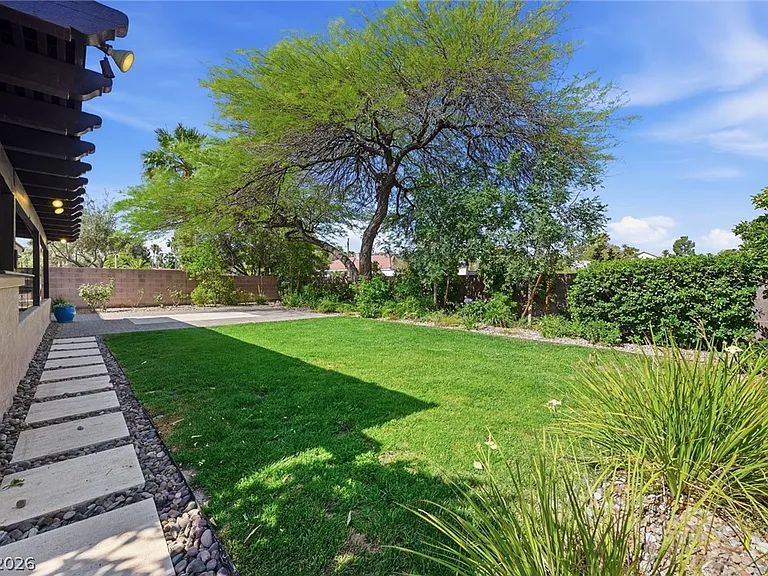 1410 S Monte Cristo Way — Photo 44
