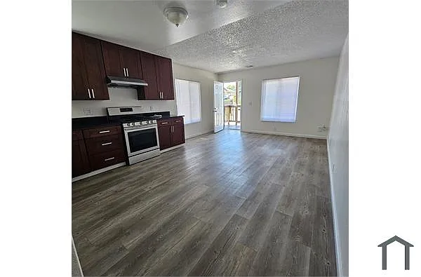 Building Photo - 2648 Parker Ave #A