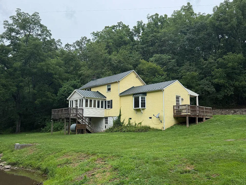 33709 Clifton Farm Ln