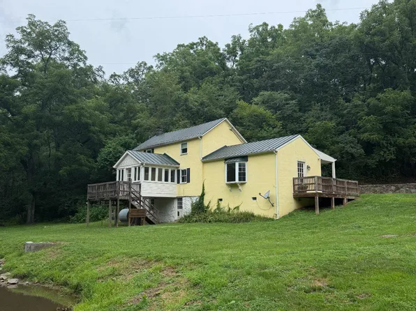 33709 Clifton Farm Ln, Upperville, VA 20184