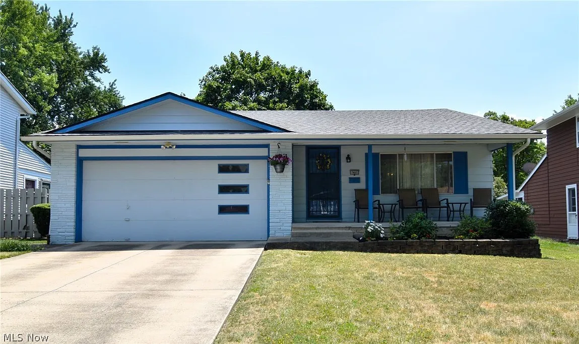19601 Marwood Ave photo 1