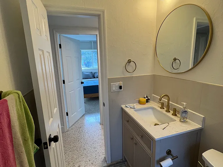 926 NE 20th Ave — Photo 11