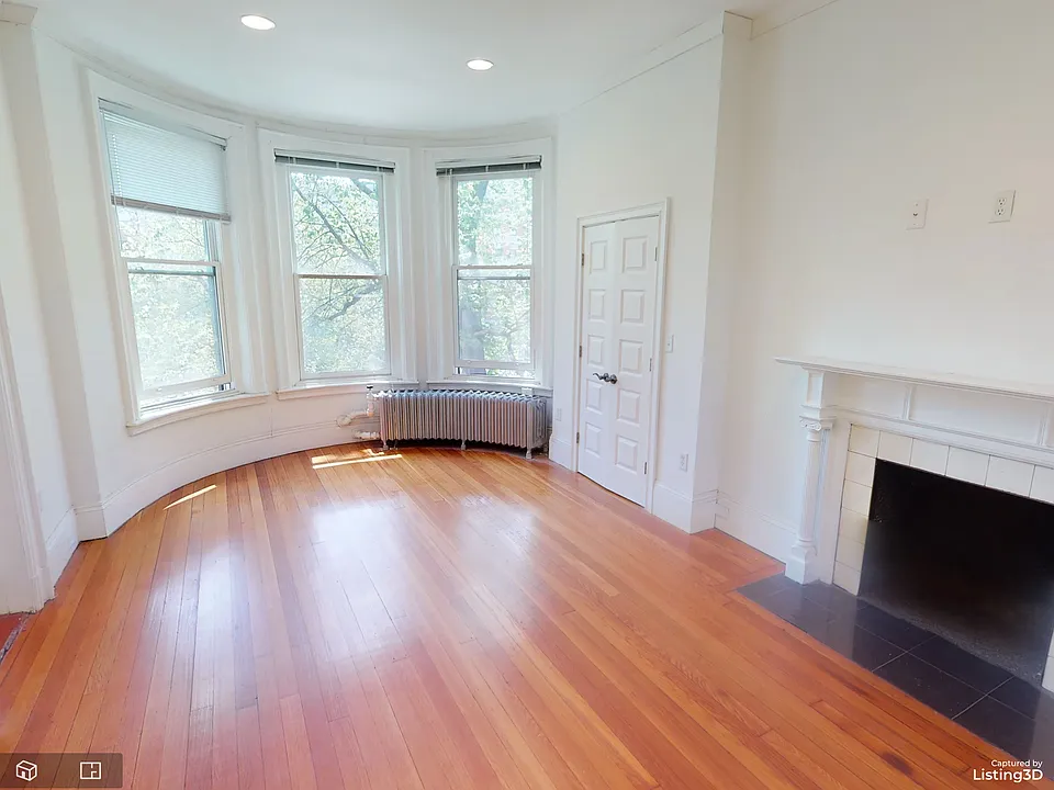 379 Commonwealth Ave #3
