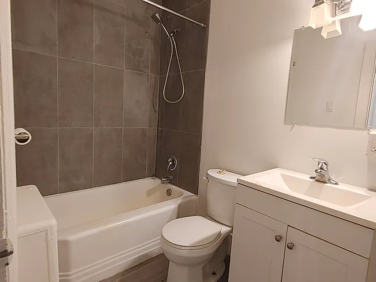 136 Weber St E #5 — Photo 9
