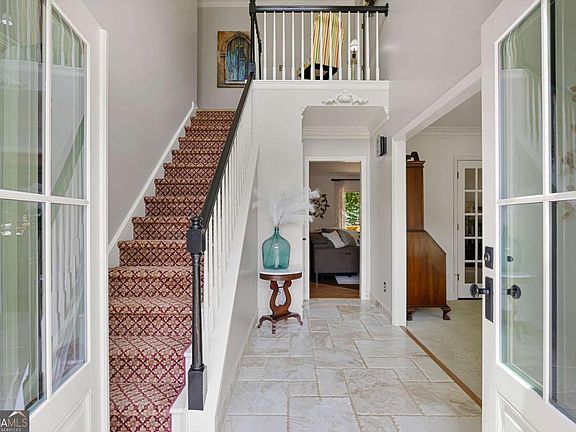 4th image of 2675 Catawba Dr NW