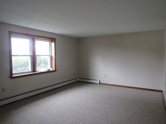 3rd image of 12 Pinehurst Ave