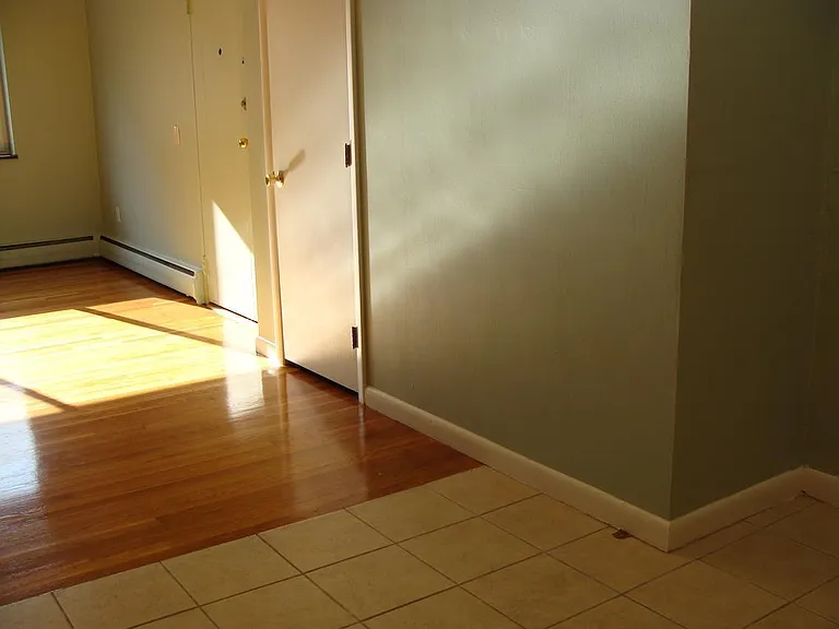 205 Kent St #18 — Photo 6