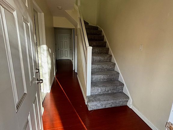 2nd image of 2729 Ulric St
