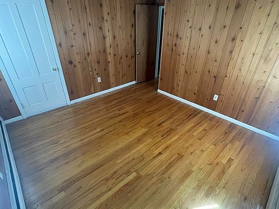 4th image of 84 Phillips St Floor 1