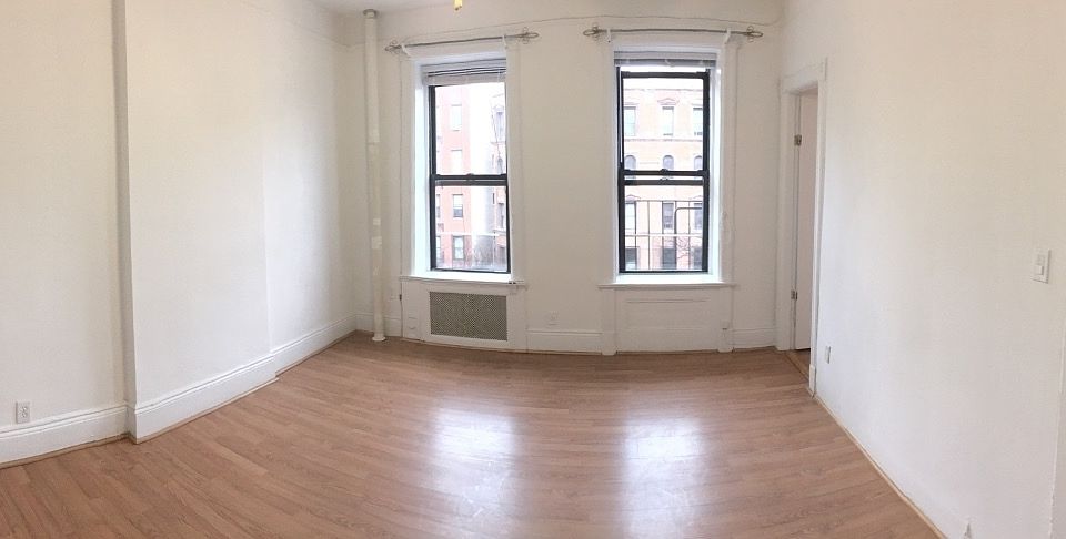 1st image of 934 Columbus Ave #4W