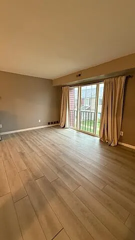 503 Sunset Ln — Photo 2