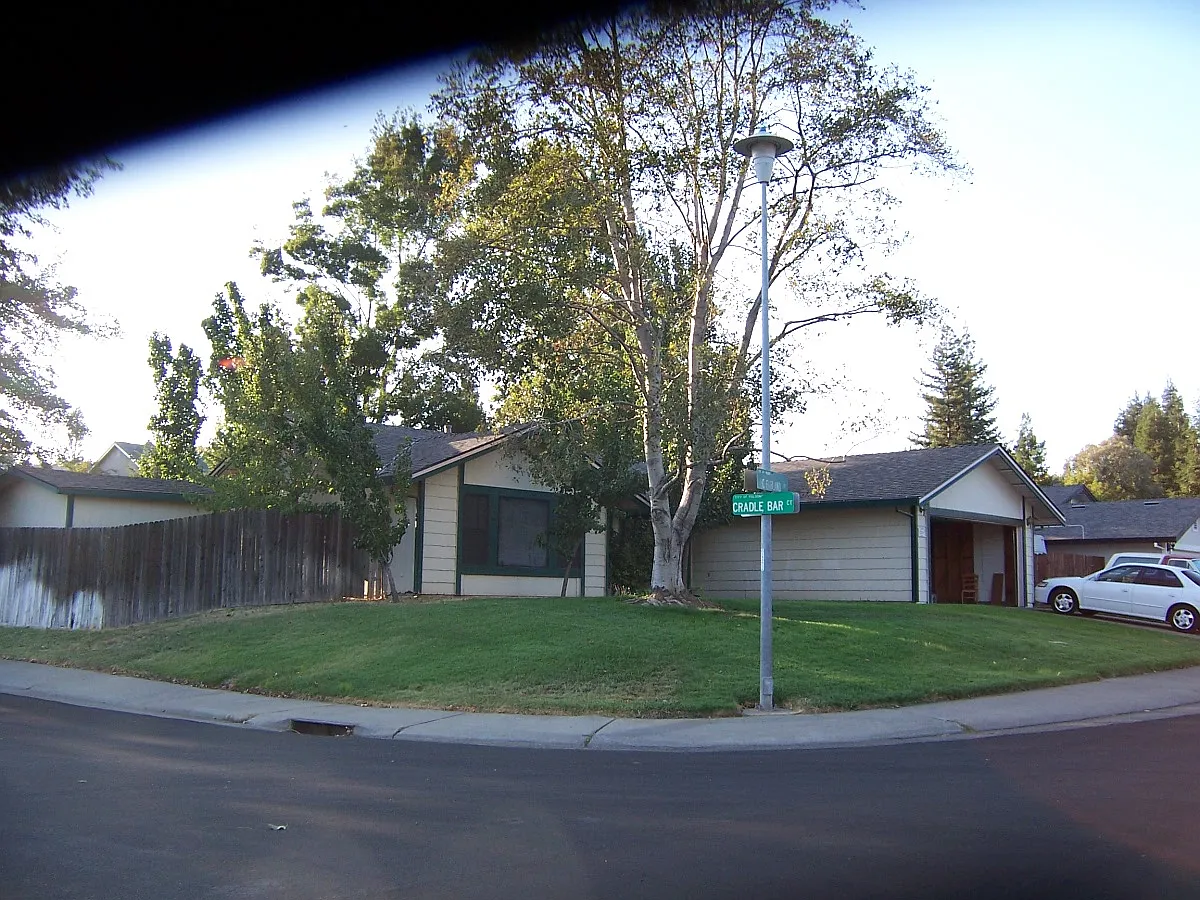 139 McFarland Dr photo 1