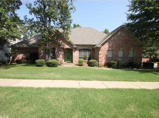 88 Aberdeen Dr, Little Rock, AR 72223