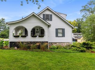 800 E Gudgell Ave, Independence, MO 64055