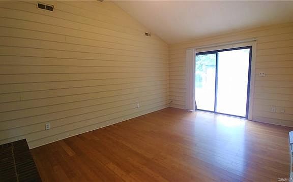 3rd image of 7207 Barcliff Dr