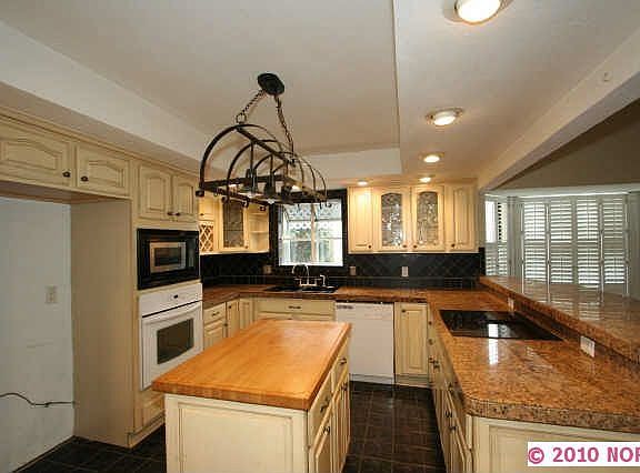 2nd image of 316 Gail Ln