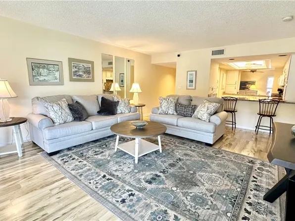 6979 Winkler Rd APT 117, Fort Myers, FL 33919