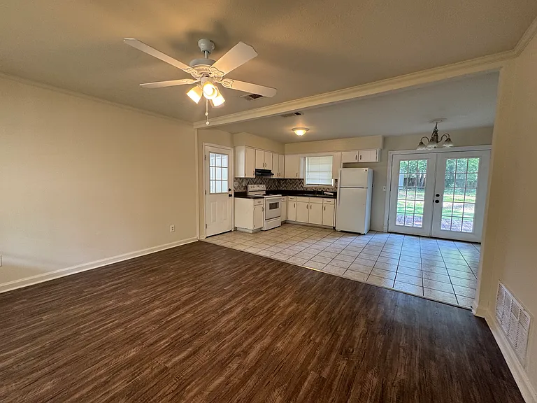 6108 King William Dr — Photo 3