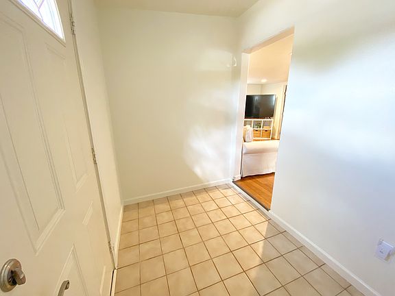 3rd image of 1214 Mineola St