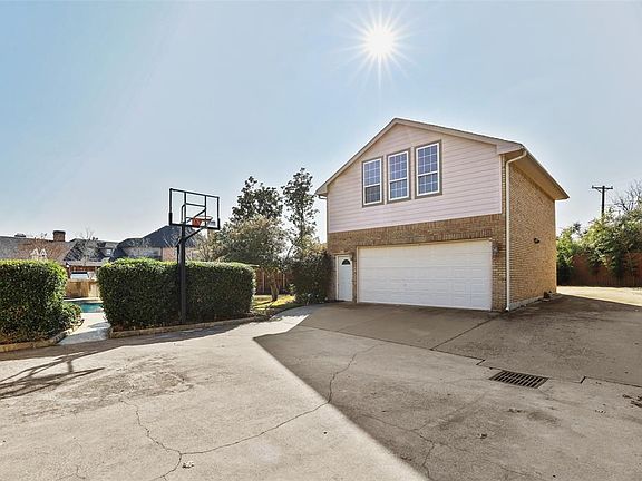 4th image of 10204 Woodford Dr Lot 7