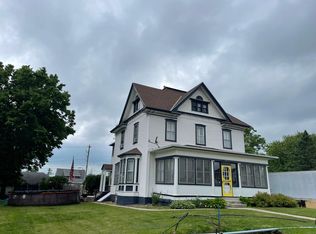 502 Pine St S, Sauk Centre, MN 56378