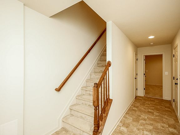 2nd image of 2203 Mallard Landing Dr