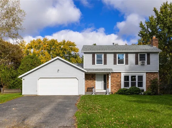 71 Olde Tavern Cir, Rochester, NY 14612