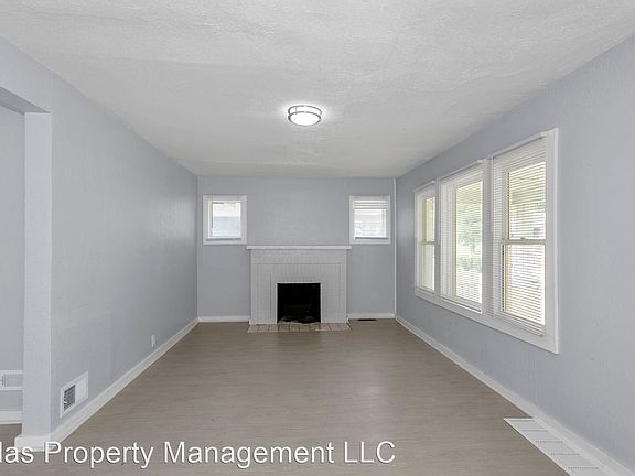4th image of 5336 Euclid Ave