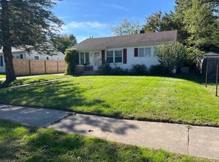1119 Chrysler St, Kalamazoo, MI 49048