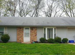 3206 Ridgewood Dr, Champaign, IL 61821