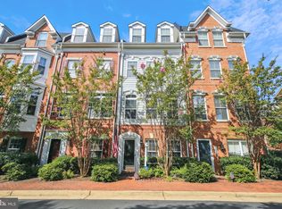 5003 Donovan Dr, Alexandria, VA 22304