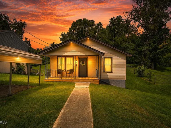 916 Pine Grove Ave, Johnson City, TN 37601