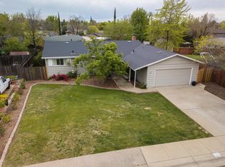 102 Briarcliff Dr, Folsom, CA 95630