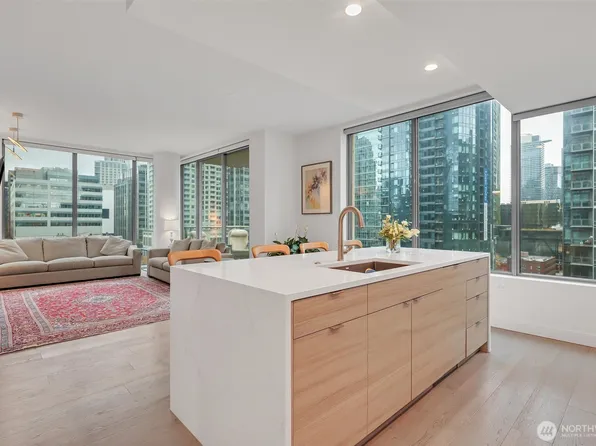 910 Lenora Street #1007, Seattle, WA 98121