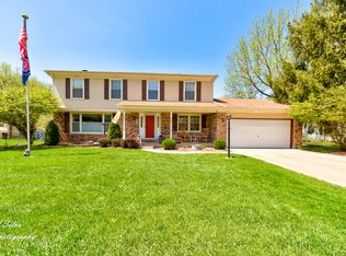 529 Skyline Dr, Algonquin, IL 60102