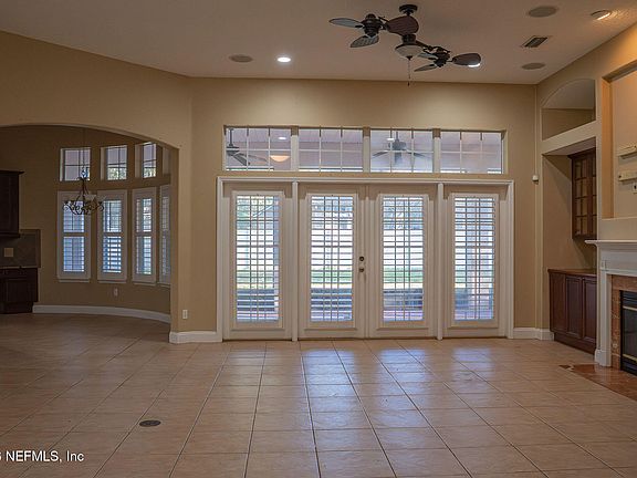 4th image of 1917 HOLLY OAK Drive