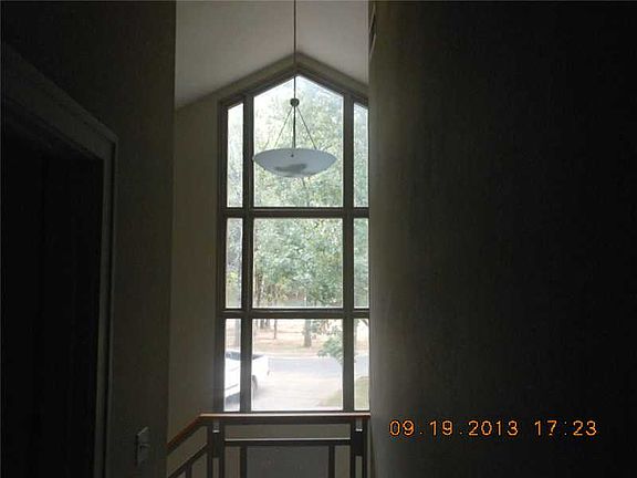 2nd image of 3215 N Wroxton Ct
