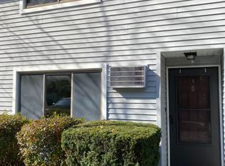 292 Meridian St APT D, Groton, CT 06340
