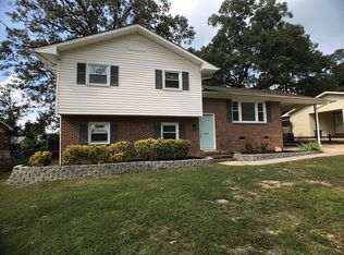 417 N Platte Rd, Fayetteville, NC 28303